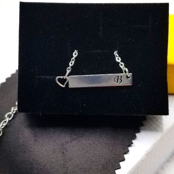 stainless steel silver toned personalized leather B chain pendant necklace. - Picture 1 of 4